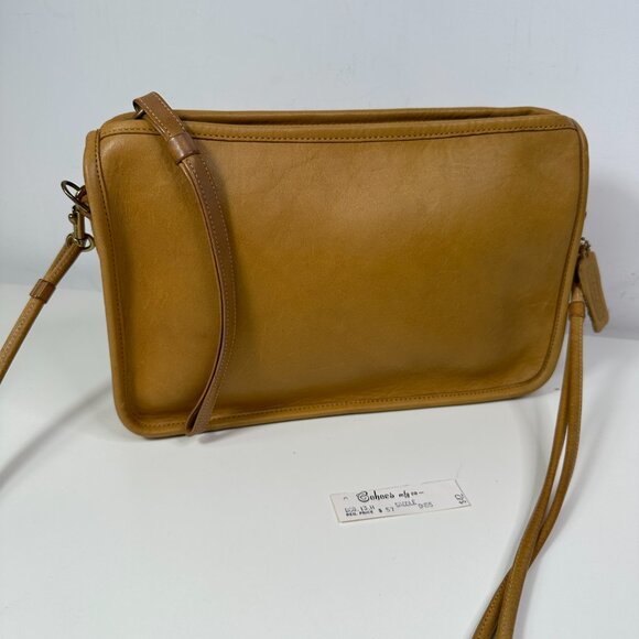 COACH Basic Bag #9455 Tan Leather Vintage 1970s Zippered Clutch Shoulder Bag - Picture 4 of 16